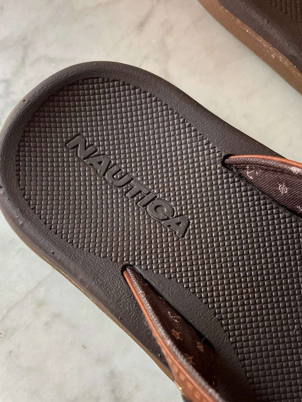 Nautica Men's Casted Round Toe Flip Flops - Size 8